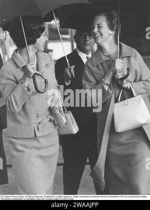 Margrethe II. Von Dänemark. Hier mit ihrer Schwester Prinzessin Bendikte 1966. Zu dieser Zeit war Margrethe Kronprinzessin und Thronfolgerin und wurde am 15. januar 1972 Königin von Dänemark. Stockfoto