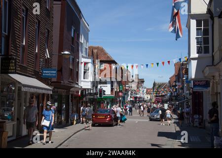 Blick auf das Stadtzentrum von Salisbury in Wiltshire in Großbritannien Stockfoto