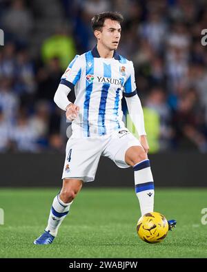 Martin Zubimendi von Real Sociedad im LaLiga EA Sports Match zwischen Real Sociedad und Deportivo Alaves im reale Arena Stadium am 2. Januar 2024 in San Sebastian, Spanien. Quelle: Cesar Ortiz Gonzalez/Alamy Live News Stockfoto