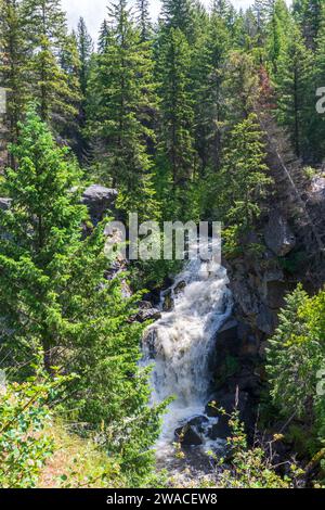 Malerische Crystal Falls im Nordosten von Washington, in der Nähe von Colville Stockfoto