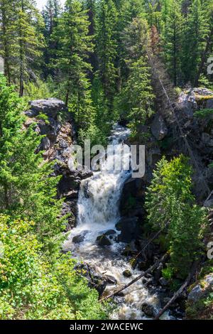 Malerische Crystal Falls im Nordosten von Washington, in der Nähe von Colville Stockfoto