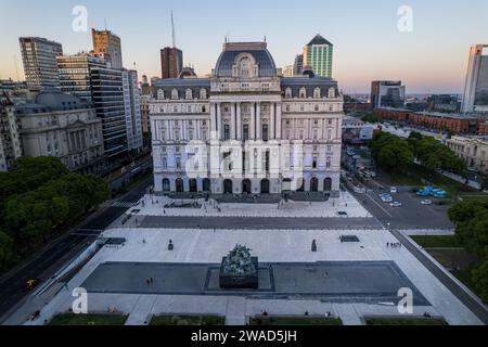 Wunderschöner Blick auf die Plaza de Mayo, das Casa Rosada Presidents House, das Kirchner Cultural Centre in Puerto Madero. Buenos Aires, Argentinien. Stockfoto