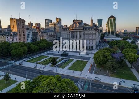 Wunderschöner Blick auf die Plaza de Mayo, das Casa Rosada Presidents House, das Kirchner Cultural Centre in Puerto Madero. Buenos Aires, Argentinien. Stockfoto