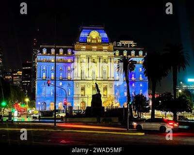 Wunderschöner Blick auf die Plaza de Mayo, das Casa Rosada Presidents House, das Kirchner Cultural Centre in Puerto Madero. Buenos Aires, Argentinien. Stockfoto