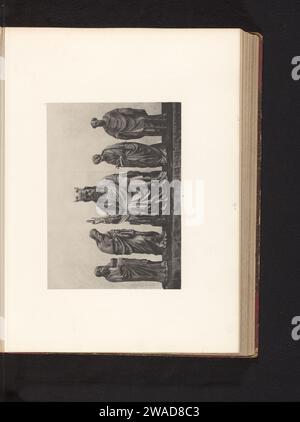 Fünf Eichenskulpturen biblischer Figuren aus der Heilig-Erlöser-Kirche in Hakendover, entworfen bei einer Ausstellung über religiöse Objekte aus dem Mittelalter und der Renaissance 1864 in Mechelen, Joseph Maes, 1864 - in oder vor 1866 photomechanischer Druck Mechelenantwerp Papier Fotolithographie Stück Skulptur, Reproduktion eines Skulpturenstücks (+ Holz, z. B.: Platte  Kunst). Neues Testament Mechelen Stockfoto