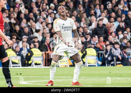 Madrid, Spanien. Januar 2024. Vinicius Junior von Real Madrid reagiert während der LALIGA EA SPORT zwischen Real Madrid und Mallorca im Santiago Bernabéu Stadion. Endergebnis: Real Madrid 1:0 Mallorca. Quelle: SOPA Images Limited/Alamy Live News Stockfoto