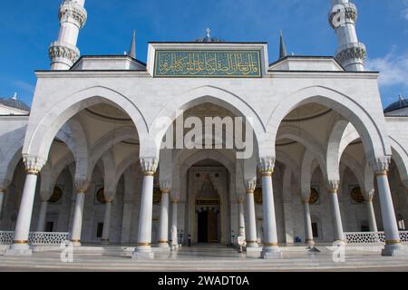 Die Melike Hatun Moschee Camii ist ein klassischer osmanischer Stil in der Altstadt von Ankara, Türkei. Stockfoto