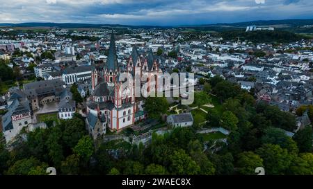 Eine Luftaufnahme des Limburger Doms in Limburg an der Lahn Stockfoto