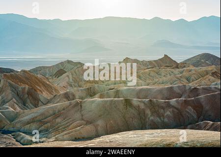 Der Death Valley National Park im Inyo County in der Mojave-Wüste, Kalifornien, ist mit einer Temperatur von 56,7 °C im Jahr 1913 der heißeste Ort der Erde. Stockfoto
