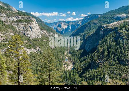 Luftaufnahme des Yosemite Valley im Yosemite National Park im September in Kalifornien. Stockfoto