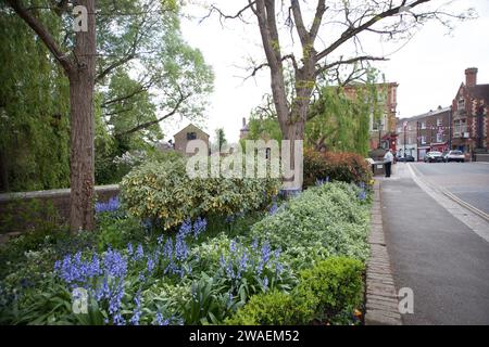 Die malerischen Gärten in Baldwin's Shore an der High Street in Eton, Windsor, Berkshire, Großbritannien Stockfoto