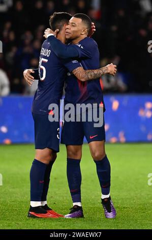 Paris, Frankreich. Januar 2024. Julien Mattia/Le Pictorium – PSG – Toulouse FC – 03/01/2024 – France/Ile-de-France (Region)/Paris – Kylian Mbappe und Lucas Beraldo bei der Champions Trophy zwischen PSG und Toulouse FC im Parc de Princes, 03. Januar 2024. Quelle: LE PICTORIUM/Alamy Live News Stockfoto