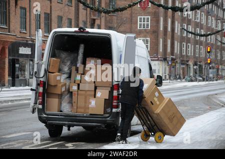 Kopenhagen, Dänemark /04 Januar 2024/. Lebensmittelwaren im Lebensmittelgeschäft in Danih Hauptstadt Kopenhagen Denamrk. (Photo.Francis Joseph Dean/Dean Pictures) Stockfoto