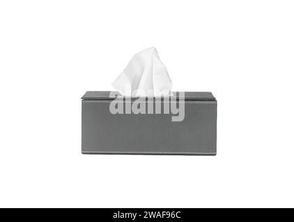 Tissuepapier in harter schwarzer Hülle, Behälter oder Schachtel ist auf weißem Hintergrund isoliert. Stockfoto