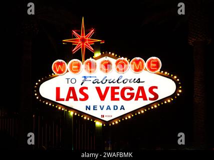 Las Vegas, Nevada, USA - 8. November 2023: Legendäres Las Vegas-Schild Stockfoto