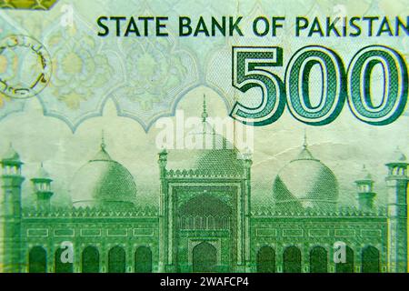 Das Quaid-e-Azam Muhammad Ali Jinnah Porträt der pakistanischen 500-Banknote Nahaufnahme mit selektivem Fokus Stockfoto