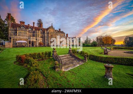 Rhinefield House Hotel at Sunrise, Brockenhurst, The New Forest, Hampshire, England, Uk Stockfoto