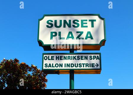 West Hollywood, Kalifornien: SUNSET PLAZA Shopping Center, ein Strip voller Boutiquen und Restaurants zwischen 8591 und 8720 Sunset Blvd Stockfoto