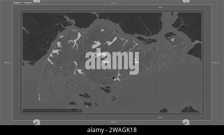 Singapur wird auf einer grauen Höhenkarte mit Seen- und Flusskarte mit Landeshauptstadt, kartographischem Raster, Entfernungsskala und m hervorgehoben Stockfoto