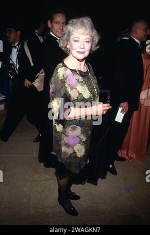 Glynis Johns ist gestorben. Glynis Johns Januar 1991 Credit: Ralph Dominguez/MediaPunch Stockfoto