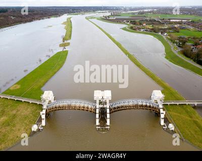 Stuw Driel, das Wehr am Rhein bei Doorwerth, Holland Stockfoto