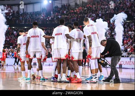 Piräus, Griechenland. Januar 2024. Spieler der AS Monaco während der Euroleague, Runde 19, Spiel zwischen Olympiacos Piräus und AS Monaco im Peace & Friendship Stadium am 4. Januar 2024 in Piräus, Griechenland Credit: Independent Photo Agency/Alamy Live News Stockfoto