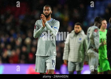 Everton's Beto nach dem letzten Pfiff beim Spiel der 3. Runde des Crystal Palace FC gegen Everton FC Emirates FA Cup im Selhurst Park Stadium, London, England, Großbritannien am 4. Januar 2024 Credit: Every Second Media/Alamy Live News Stockfoto