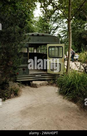 Alter Bus im Zoo Zoomerlebniswelt Gelsenkirchen in Deutschland Stockfoto