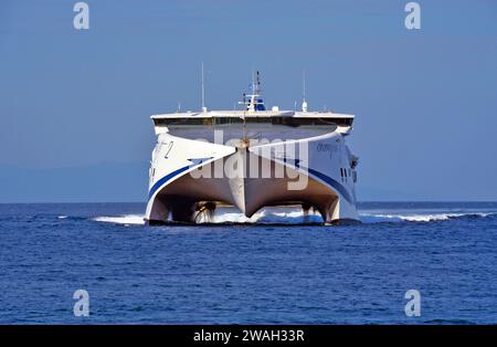 Schnellfähre auf dem Mittelmeer, Griechenland, Kykladen, Mykonos Stockfoto