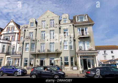 Sidmouth Devon England, The Elizabeth Hotel an der Esplanade und Nachbarhotel Dukes, Großbritannien, 2023 Stockfoto