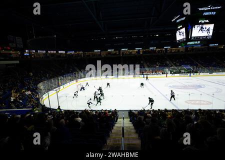 Tsongas Center. Januar 2024. Massachusetts, USA; über 4.000 Fans sahen ein Spiel zwischen Boston und Minnesota im Tsongas Center. (c) Burt Granofsky/CSM/Alamy Live News Stockfoto