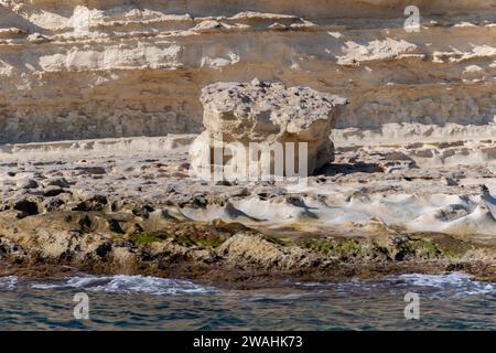 Felsformationen in St. Peters Pools, Malta Stockfoto