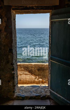 "Door of No Return" öffnet sich zum Atlantischen Ozean auf Goree Island, Senegal Stockfoto