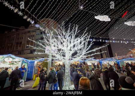 Craiova Rumänien 02. Januar 2024. Bilder von der Weihnachtsmesse in der Stadt Craiova Rumänien, die als zweitschönste in Europa gilt. Stockfoto