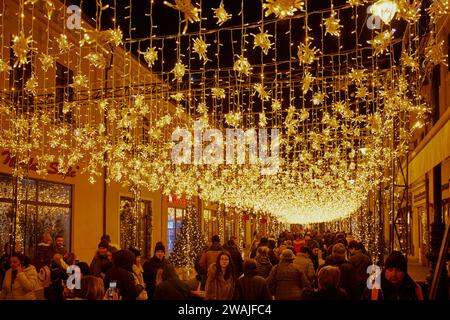 Craiova Rumänien 02. Januar 2024. Bilder von der Weihnachtsmesse in der Stadt Craiova Rumänien, die als zweitschönste in Europa gilt. Stockfoto