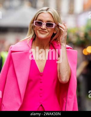 London, Großbritannien. Januar 2024. Ashley Roberts verlässt Global Radio, nachdem sie ihre Show Heart Breakfast Radio präsentiert hat. Quelle: Mark Thomas/Alamy Live News Stockfoto