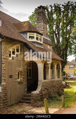 Großbritannien, England, Oxfordshire, Fringford, Main Street, the Lodge, 1895 Kunsthandwerk Haus Stockfoto