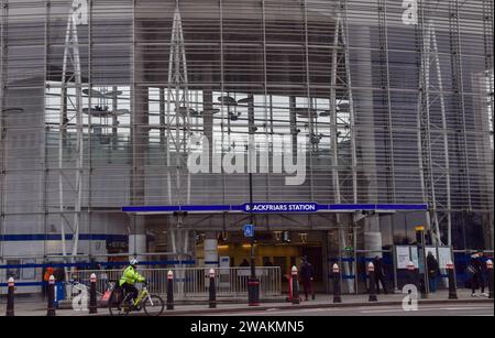 London, Großbritannien. Januar 2024. Außenansicht der Blackfriars Station. Quelle: Vuk Valcic/Alamy Stockfoto