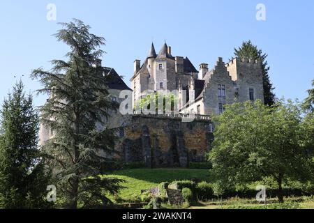 Das Château de Fayrac am Ufer der Dordogne an der Touristenroute zwischen dem Château de Castelnaud und dem Château de Les Milandes. Archi Stockfoto