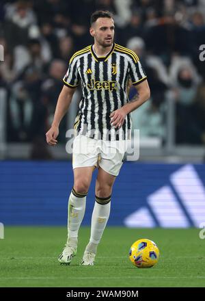 Turin, Italien. Januar 2024. Federico Gatti von Juventus während des Coppa Italia Spiels im Allianz Stadium in Turin. Der Bildnachweis sollte lauten: Jonathan Moscrop/Sportimage Credit: Sportimage Ltd/Alamy Live News Stockfoto