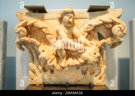 Statue in der antiken Stadt Aphrodisias in Geyre, Aydin, Turkiye Stockfoto