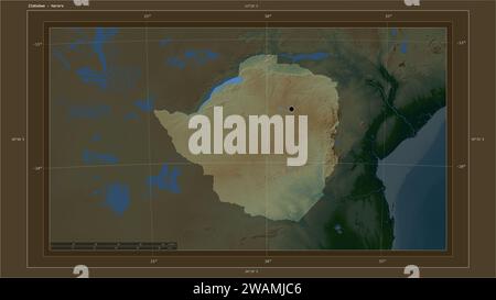 Simbabwe wird auf einer farbigen Höhenkarte mit Seen und Flüssen mit Landeshauptstadt, kartographischem Raster, Entfernungsskala und Karte hervorgehoben Stockfoto
