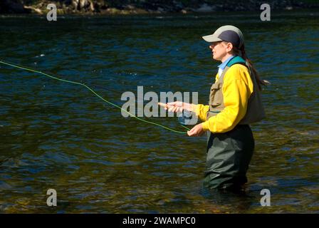 Fliegenfischen, Middle Fork Clearwater Wild and Scenic River, Clearwater National Forest, Nordwestpassage Scenic Byway, Idaho Stockfoto