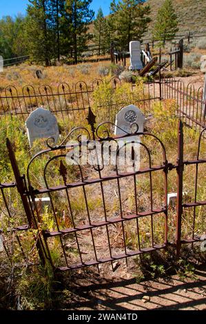 Bonanza Geisterstadt Friedhof, Land der Yankee Gabel Historic Area, Custer Autobahn, Lachs-Challis National Forest, Idaho Stockfoto