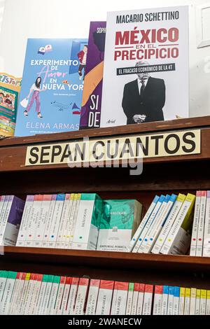 Merida Mexico, zentrales historisches Zentrum, Buchhandlungen, Sepan Cuantos Taschenbuch-Serie, Libreria Dante Olimpo, Innenraum, Stockfoto