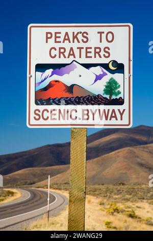 Peaks zu Krater Scenic Byway unterzeichnen, Krater des Mondes National Preserve, Spitzen zu Krater Scenic Byway, Idaho Stockfoto