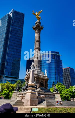 Eines der bekanntesten und bedeutendsten Denkmäler in Mexiko-Stadt ist der Engel der Unabhängigkeit. Dieses prächtige Denkmal beherbergt eine große historische und cul Stockfoto