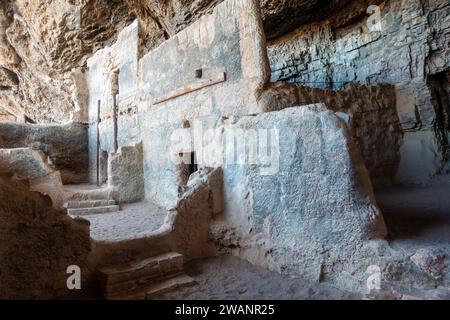 Lower Tonto Cliff Dwellings US National Monument Roosevelt Arizona Superstition Mountains, indigene indische Salado Culture Rock Cave House Shelter Stockfoto