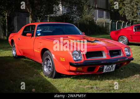 1974 Pontiac Firebird Trans am, ausgestellt im Bicester Heritage Scramble am 8. Oktober 2023. Stockfoto