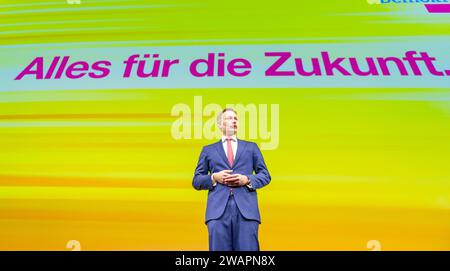 Stuttgart 125. Ordentlicher Landesparteitag, am Dreikoenigskundgebung der Freien Demokraten. 6. Januar 2024 im Stuttgarter Opernhaus, Dreikoenigstreffen der Freien Demokraten 2024, GER Christian Lindner MDB, Bundesvorsitzender der FDP Dreikoenigskundgebung der Freien Demokraten. 6. Januar 2024 im Stuttgarter Opernhaus, Dreikoenigstreffen der Freien Demokraten 2024, GER *** Stuttgart 125 ordentliche Landesparteikonferenz, am 6. Januar 2024 im Stuttgarter Opernhaus, Dreikönig-Rallye der Freien Demokraten 2024, GER Christian Lindner MDB, Bundesvorsitzender der FDP Dreikönig-Rallye der Freien Demokraten Stockfoto